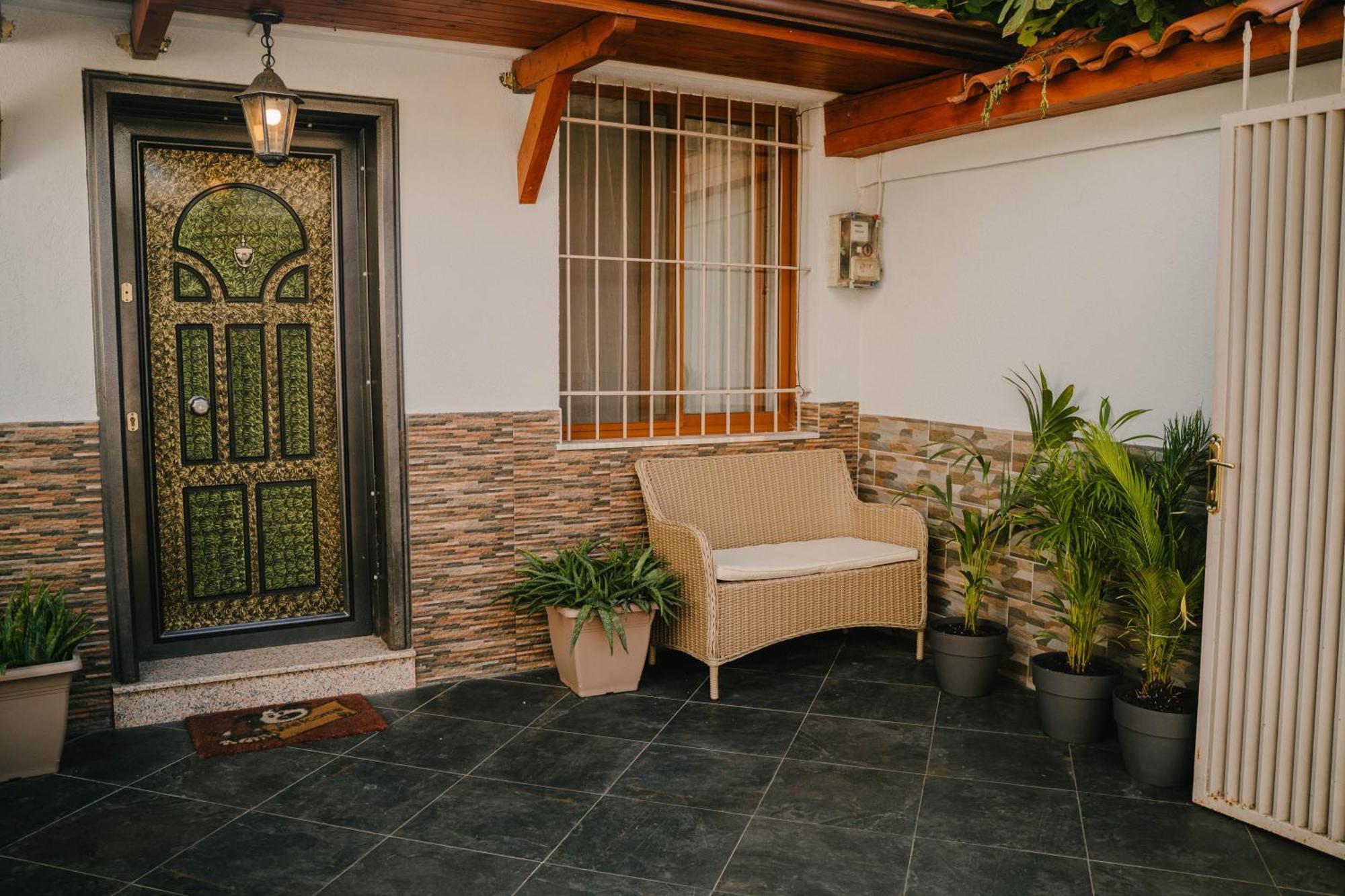 Peaceful Villa In New Bazaar Тирана Екстериор снимка