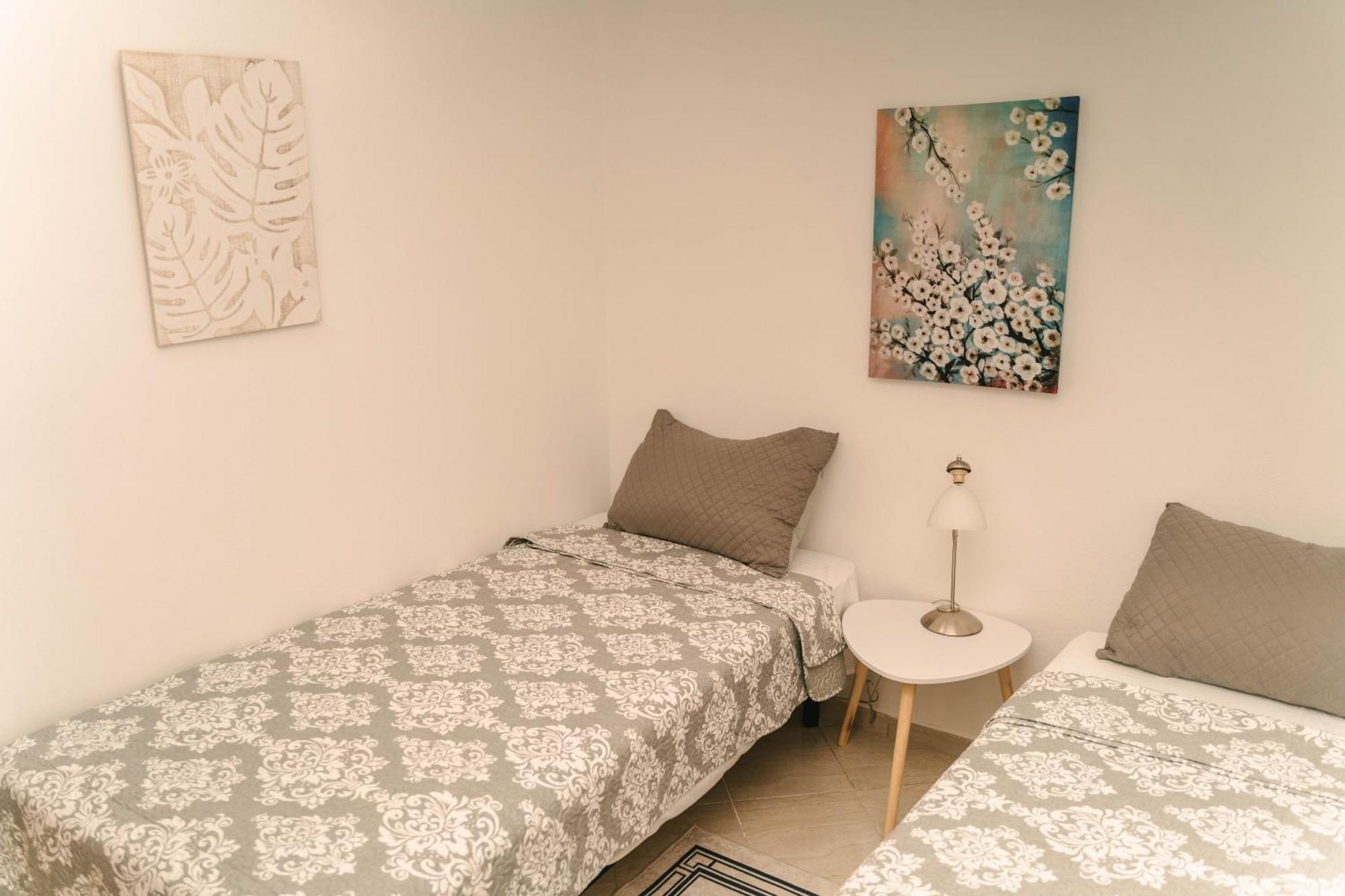 Peaceful Villa In New Bazaar Тирана Екстериор снимка